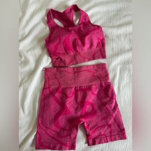 Pink workout set, never worn